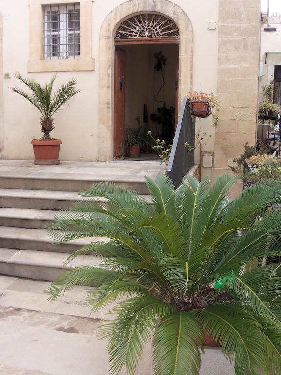 Centro Storico B&B Noto Exterior photo